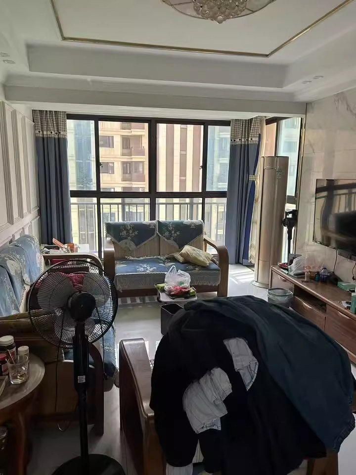 （撿漏4房）保利大都匯一期法拍房G2棟805房