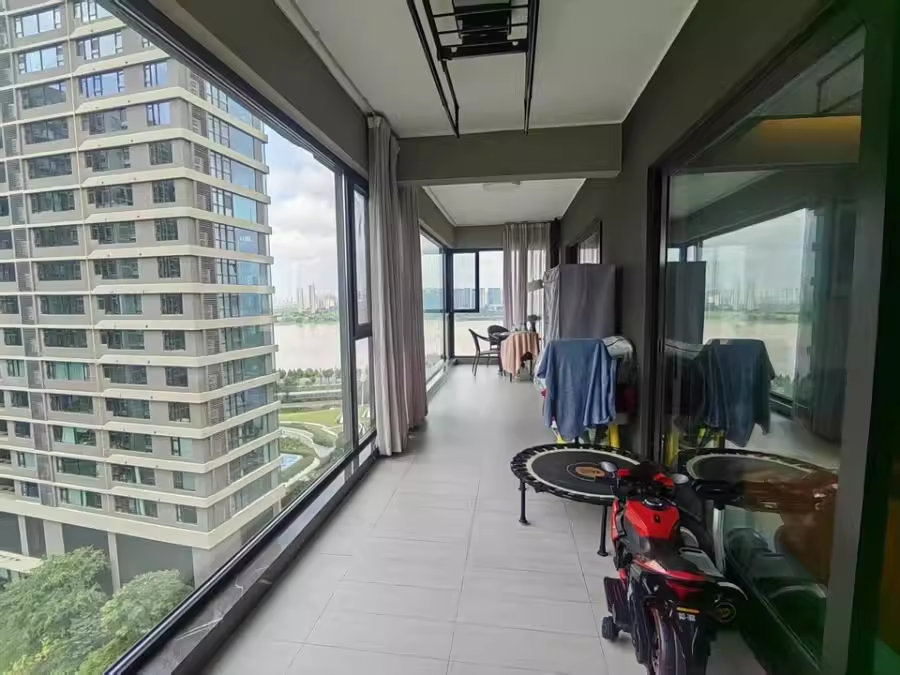 （江景）湘江雅頌居法拍房二期7棟901號房（長沙市開福區(qū)東風(fēng)路382號潤景園1棟521號商業(yè)房）