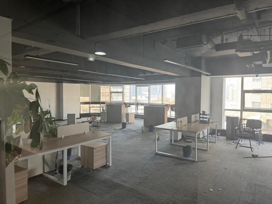 （法拍寫字樓）順天國際財(cái)富中心706（物業(yè)標(biāo)注門牌號碼為806）