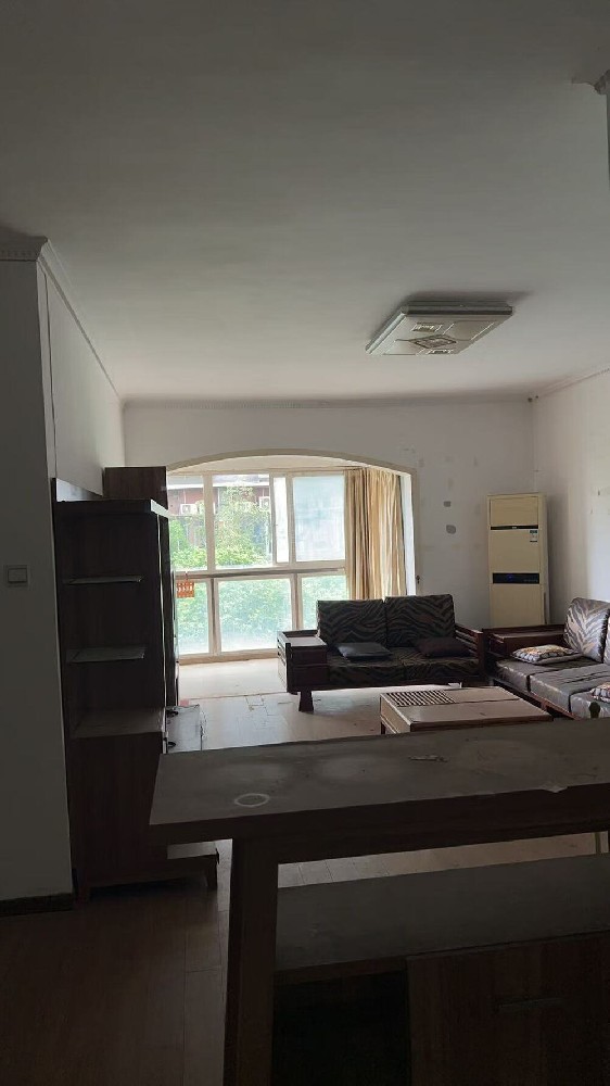 格藍(lán)康都法拍房1、2、3、4棟及地下室、裙樓217號(hào)房屋