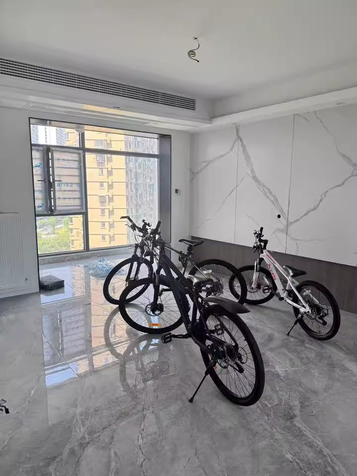 （6.8折 河景）萬(wàn)科金域藍(lán)灣三期法拍房13棟1105房