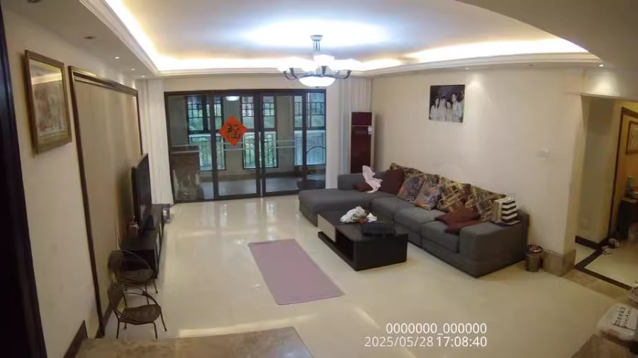 中隆國際御璽法拍房1棟C-502室及一期-1166號車庫